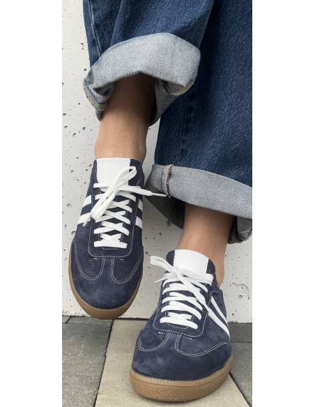 Adidasy damskie niebieskie granatowe skóra naturalna zamsz Kampa N 1068