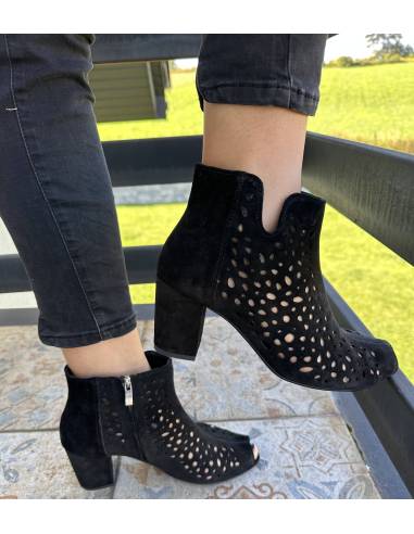 Botki ażur czarne zamsz Exquisite 1184