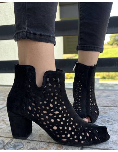 Botki ażur czarne zamsz Exquisite 1184