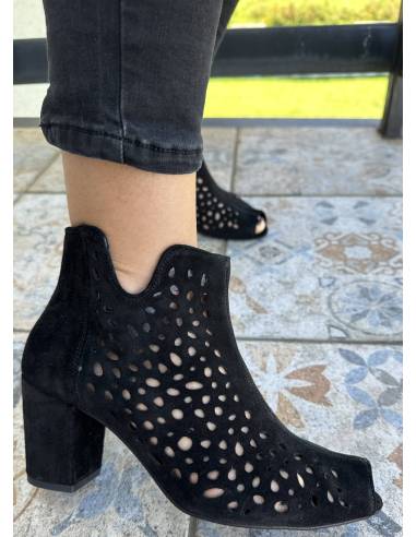 Botki ażur czarne zamsz Exquisite 1184