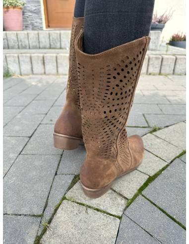 Ażurowe kozaki brązowe koniak skóra zamsz...