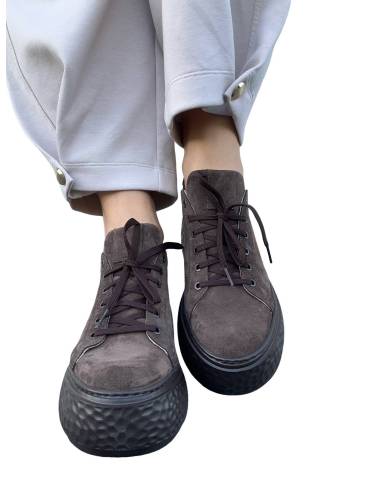 Sneakersy czekoladowe brąz platforma sznurowane...