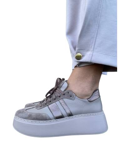 Sneakersy beżowe nude na platforma sznurowane...