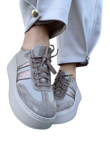 Sneakersy beżowe nude na platforma sznurowane...