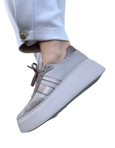Sneakersy beżowe nude na platforma sznurowane...