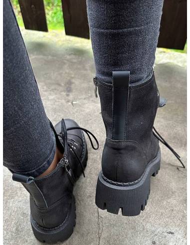 Czarne trapery ocieplane skóra naturalna nubuk...