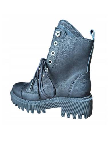 Czarne trapery ocieplane skóra naturalna nubuk...