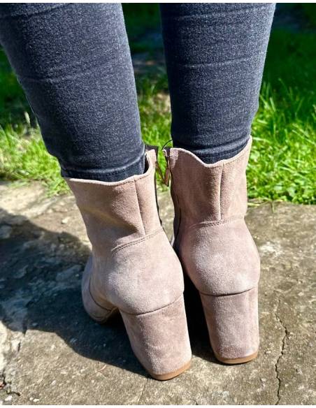 Botki beżowe taupe skóra naturalna zamsz Exquisite 1134