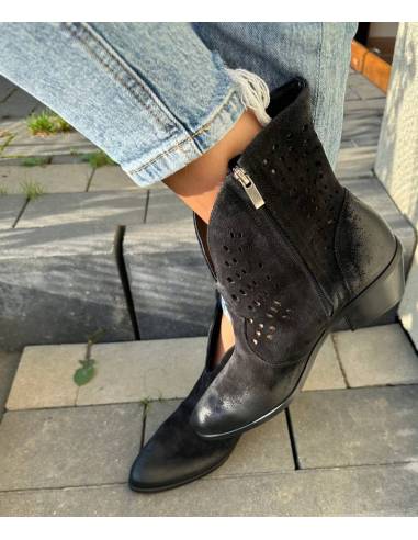 Botki kowbojki czarne skóra zamszowe obcas...