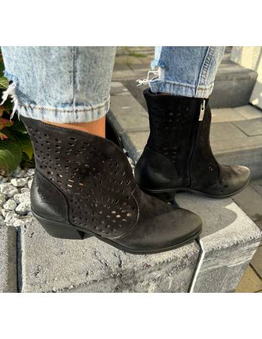 Botki kowbojki czarne skóra zamszowe obcas...