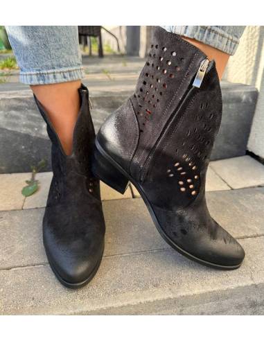 Botki kowbojki czarne skóra zamszowe obcas...