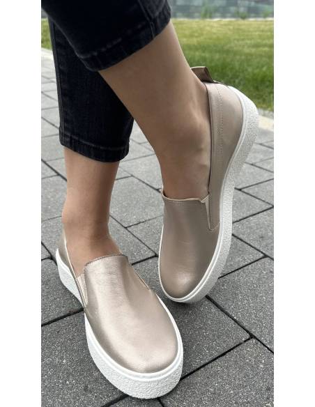 Złote trampki slip-on płaska biała podeszwa skóra naturalna LauraMessi 2814