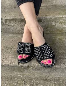 Klapki czarne skóra płaska podeszwa kokarda cyrkonie... 2