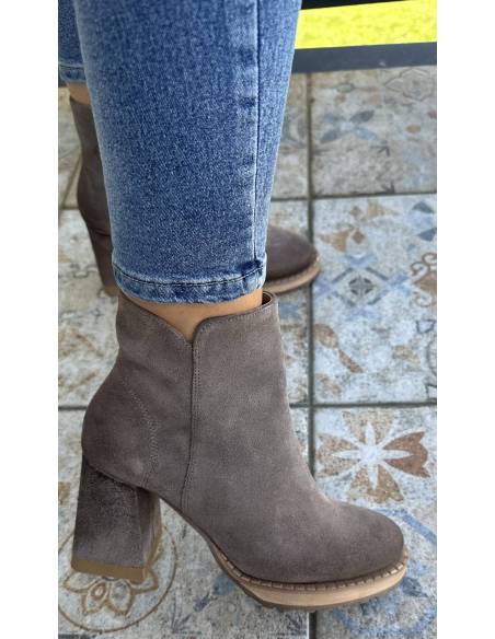 Botki skóra style ciemny beż Exquisite 1477