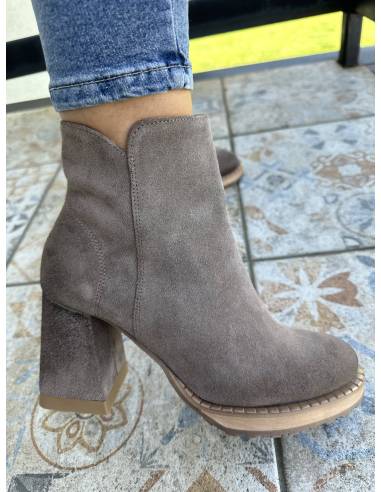 Botki skóra style ciemny beż Exquisite 1477