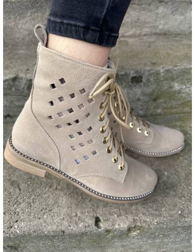 Botki beżowe skóra zamsz ażurowe nude złote...