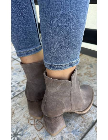 Botki skóra style ciemny beż Exquisite 1477