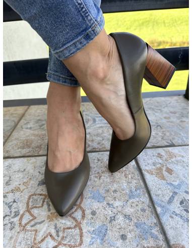 Czółenka skóra oliwka Laura Messi  2359