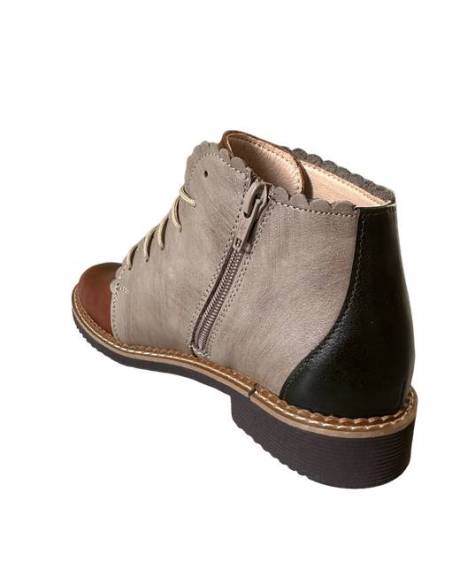 Brązowe botki trzewiki skóra nat płaska podeszwa wiązane beż Nicoll 4078