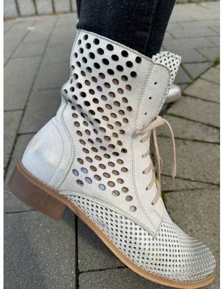 Botki damskie ażurowe białe płaska podeszwa złote Exquisite 1253 Jula Style
