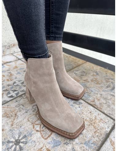 Botki beż skóra naturalna zamsz obcas klocek...