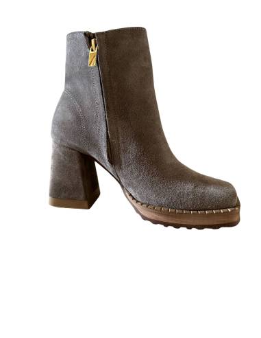 Botki ciemny beż almond skóra zamsz obcas...