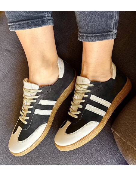 Adidasy czarne beżowe paski skórzane kauczukowa podeszwa 1068 MUST HAVE