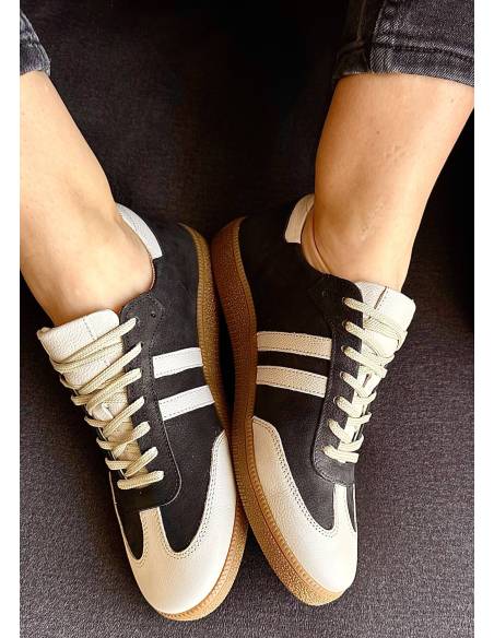 Adidasy czarne beżowe paski skórzane kauczukowa podeszwa 1068 MUST HAVE
