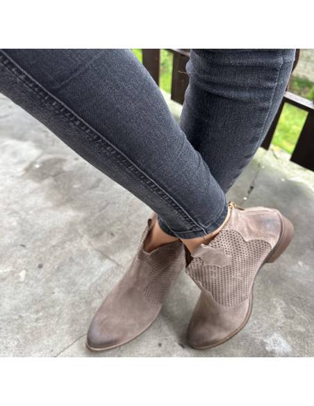 Botki ciemny beż skóra ażur Exquisite 1166