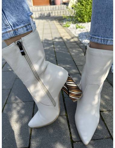 Botki skóra beż krem ecru lico groszek Di Primo...