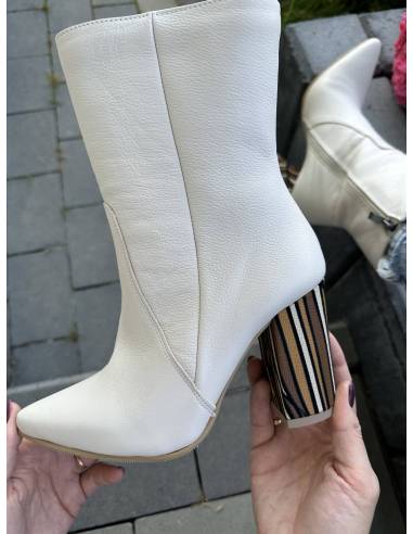 Botki skóra beż krem ecru lico groszek Di Primo...