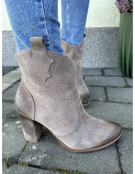 Botki beż almond nowość skóra zamsz Exquisite 1412  obcas słupek